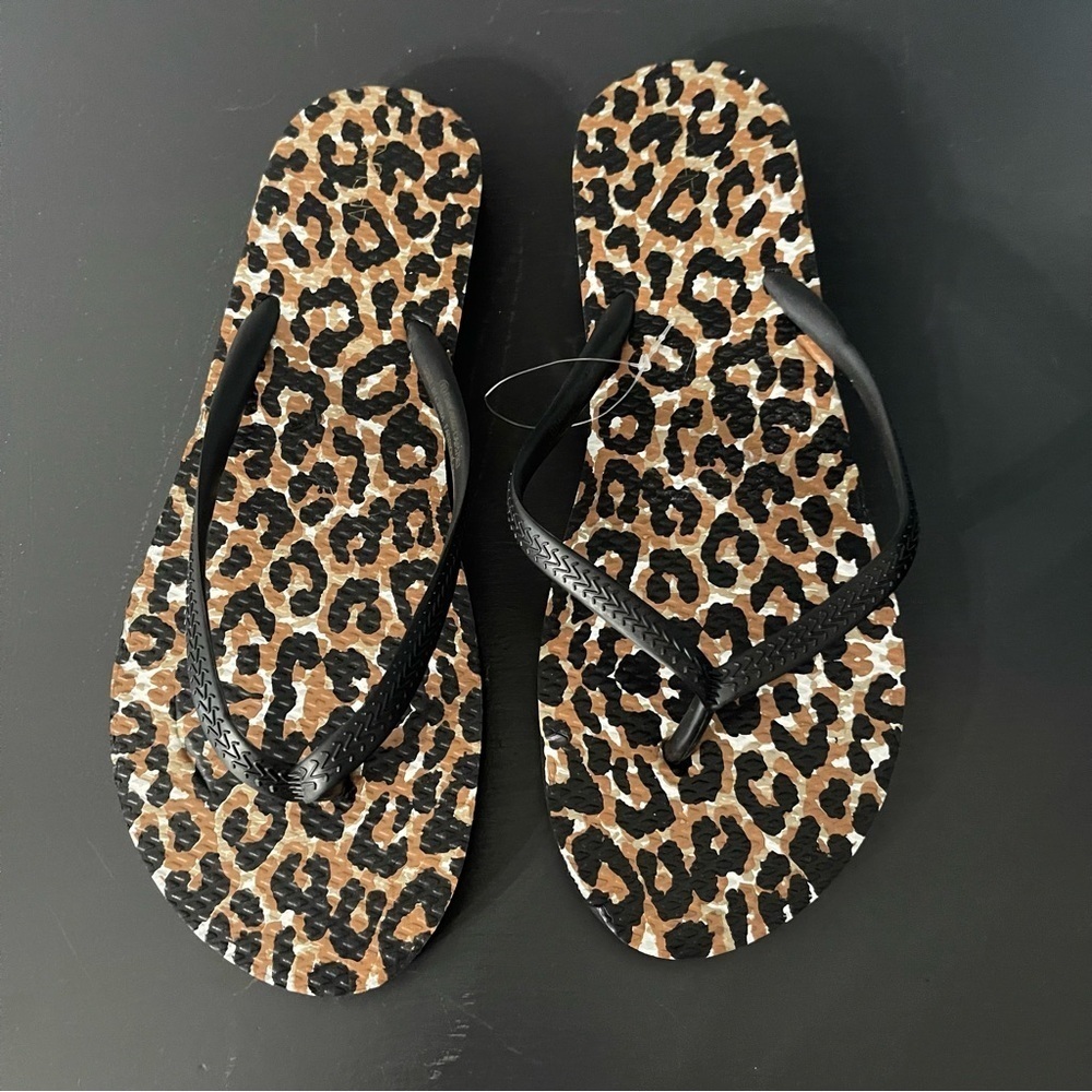 Abound Leopard Print Flip Flops NEW